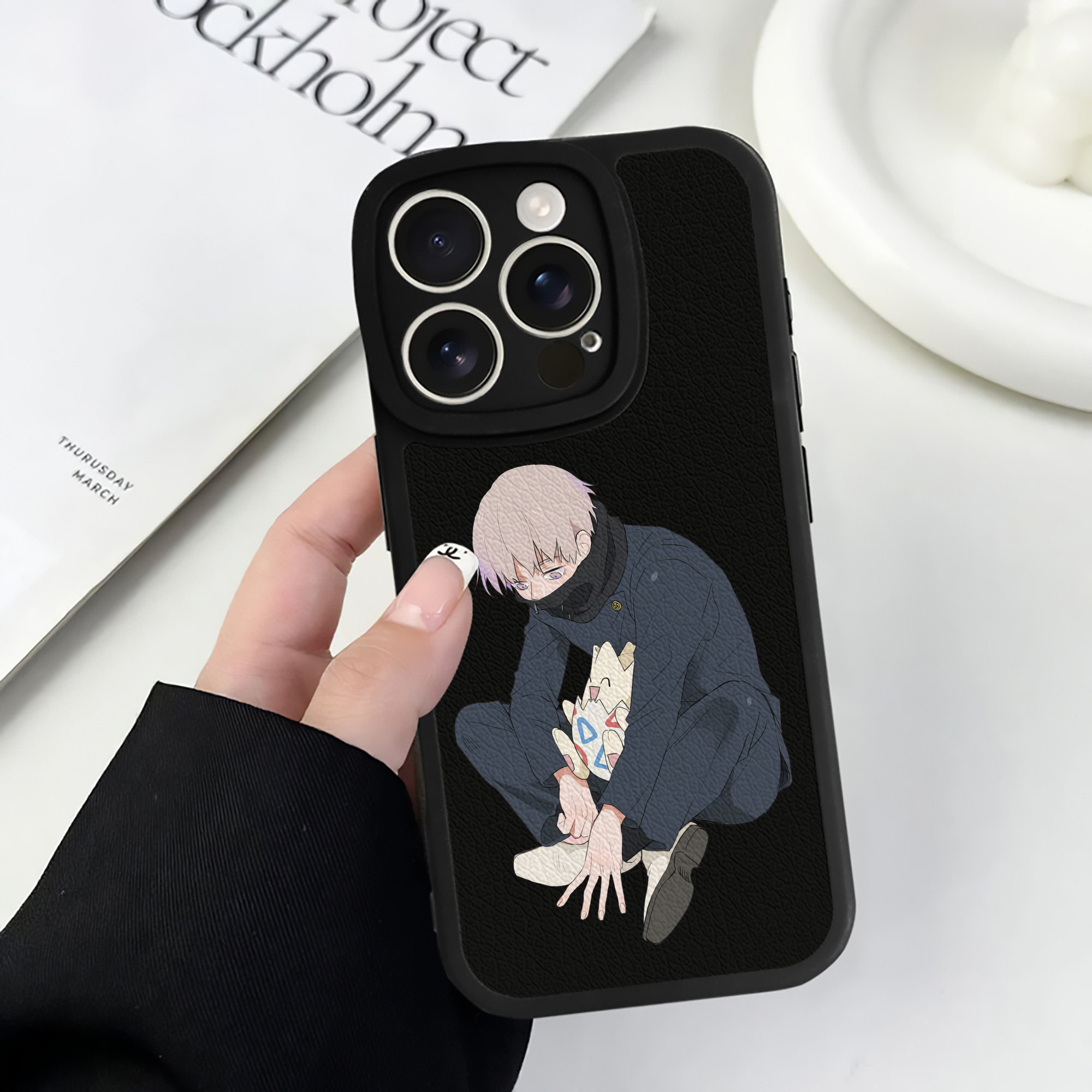 （画像用） 呪術廻戦 Jujutsu Kaisen 【iPhone 16シリーズ対応】シリコンスマホケース（レザー調） 材質：シリコン